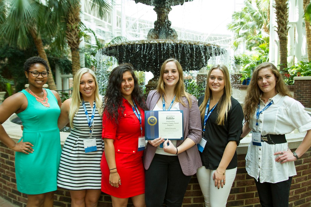 The 2014-2015 SPJ/ONA Executive Board, from left to right: Sadé Carpenter: Social Media & PR Coordinator, Stephanie Wade: Vice President/Events, Rima Mandwee: Secretary/Treasurer, Brianna Kelly: 2013-2014 President, Jenna Duddleston: Membership Coordinator, Emily Brosious: Current President